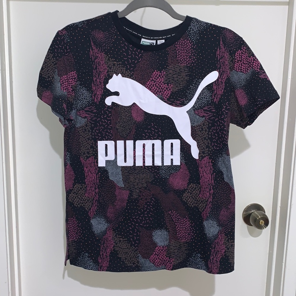 Puma Classic Logo Tee AOP Cotton Pattern Black Women sz Small
